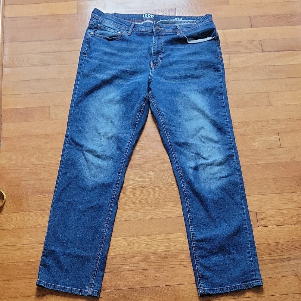 Izod Blue Straight Jeans with Classic Denim Appeal